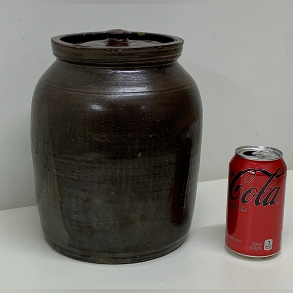 19th Century Antique Dark Brown Albany Slip Lidded Stoneware Crock Jug Pot - Picture 16 of 16